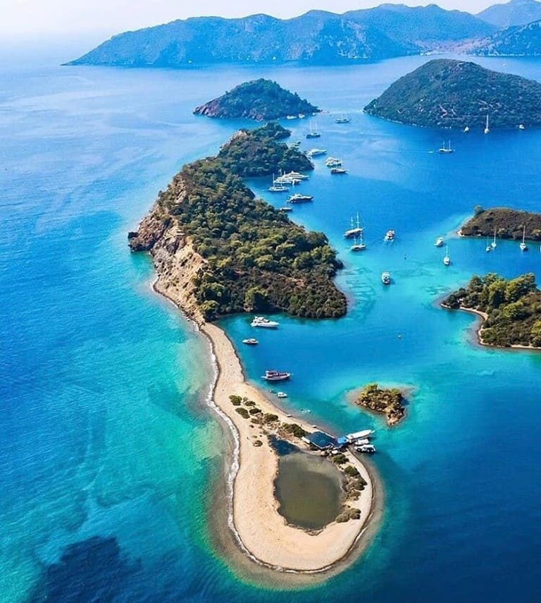 Göcek Koylarında Yüzme Molası